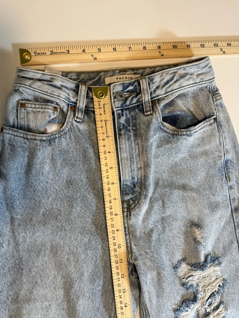 PacSun 90’s Boyfriend Distressed High Rise WideLeg Jeans Light Wash RawHem Sz26